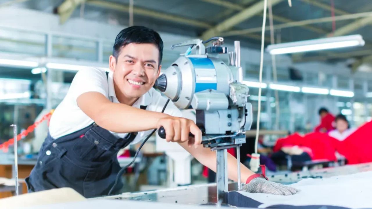 How Can You Find Clothing Manufacturers in China?